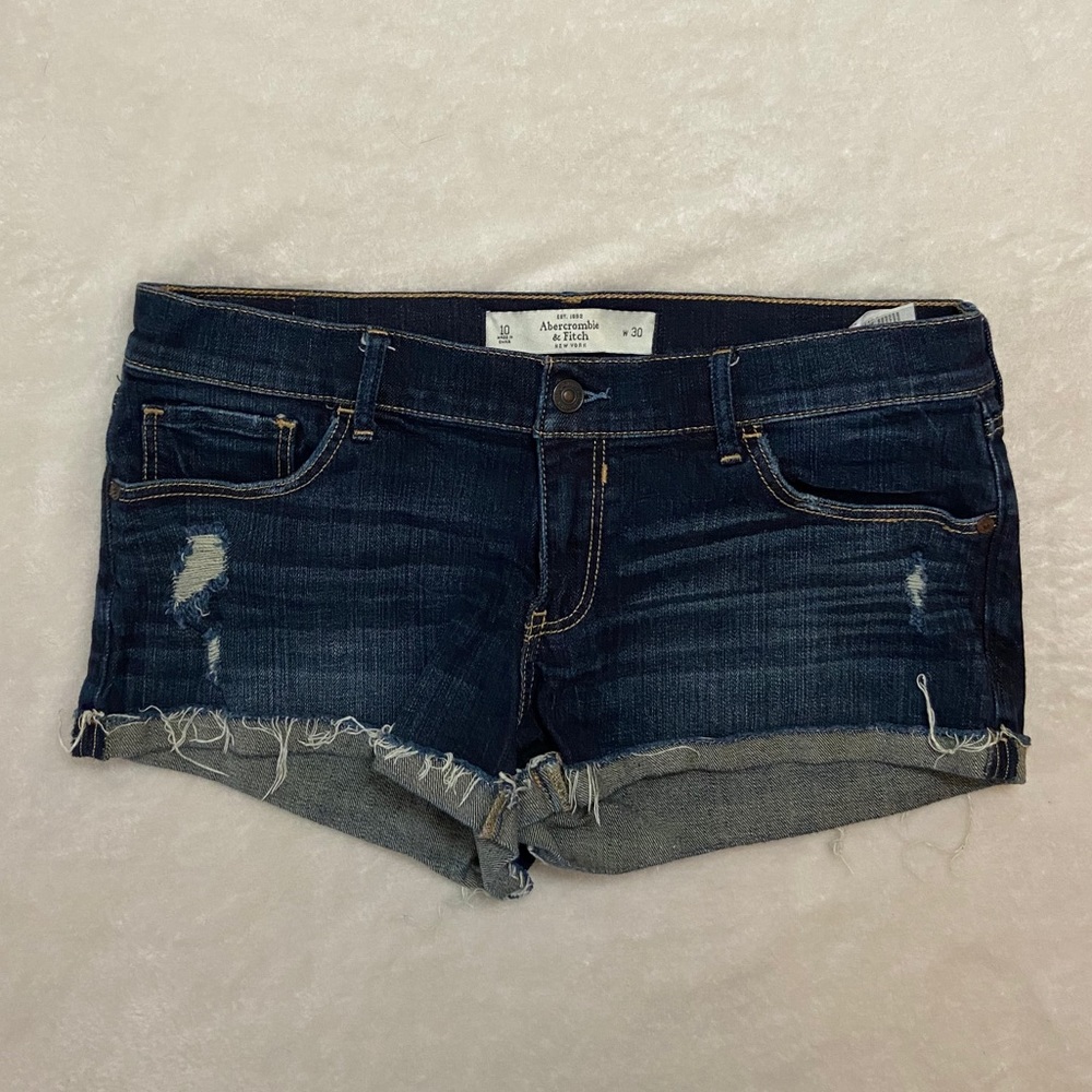 A&F Cropped Shorts - Picture 2 of 4